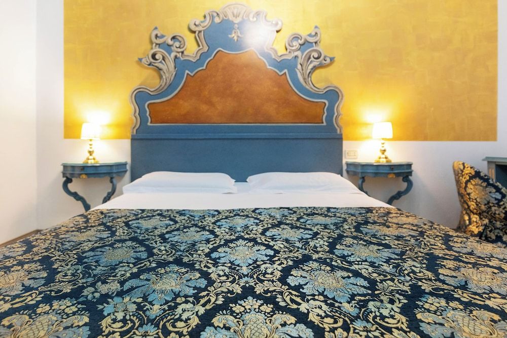 Hotel Giorgione Classic Double or Twin Room 18