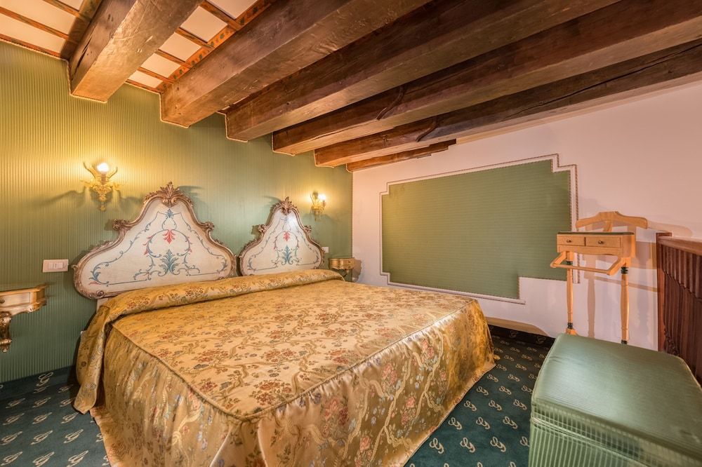 undefined Hotel Giorgione 7