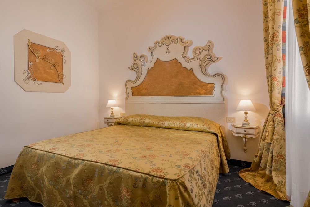 Hotel Giorgione Classic Double or Twin Room 6
