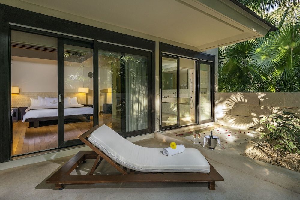 Blue Diamond Luxury Boutique - All Inclusive - Adults Only Junior Suite, Patio 6