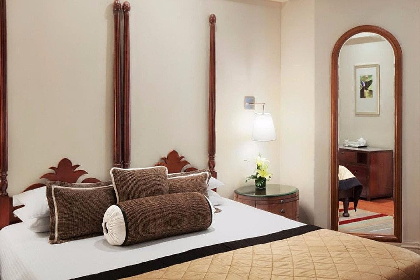 Taj West End Luxury Room Twin Bed