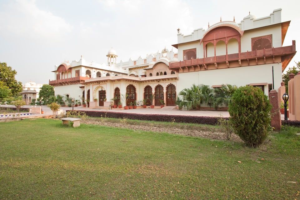 undefined Laxmi Vilas Palace 10