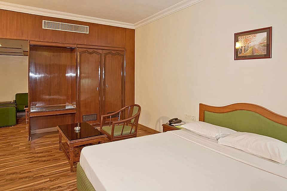 executive suite room