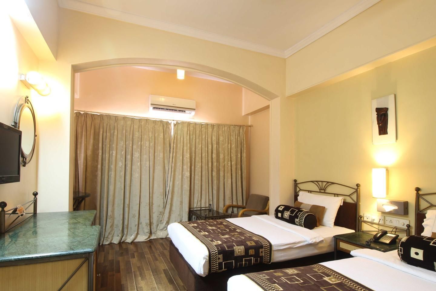 Hotel Gurukripa Twin Deluxe 3