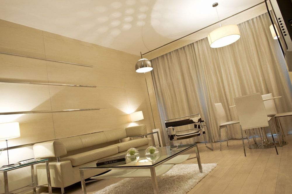 Le Méridien New Delhi Executive Suite, 1 Bedroom 9