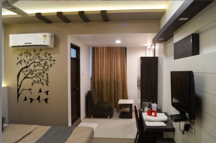 undefined Hotel Ambassador 9