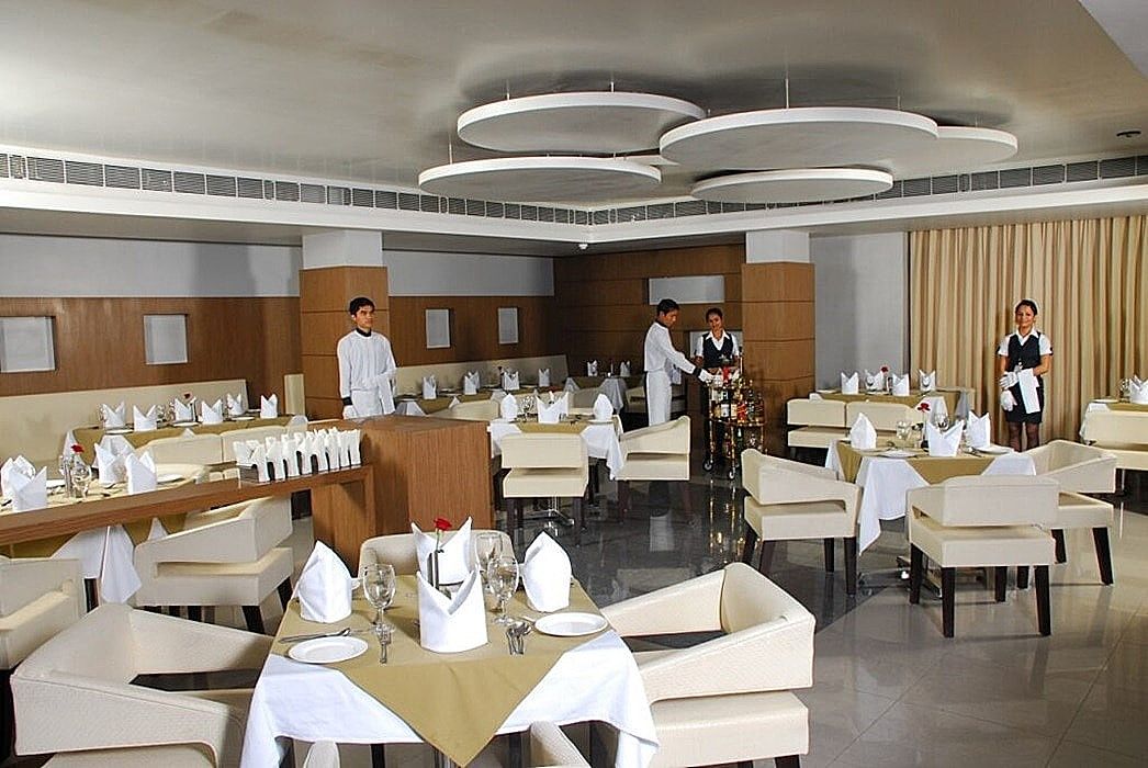 Food & Dining