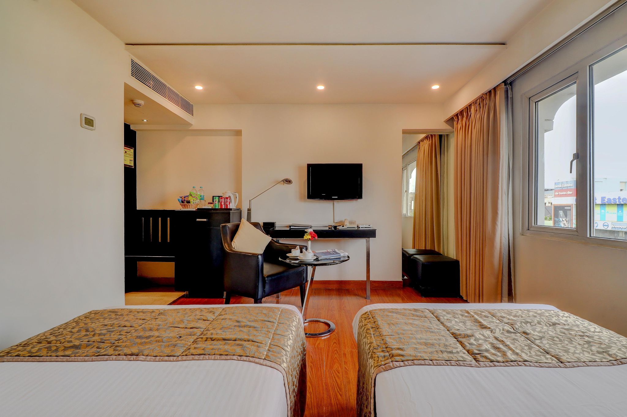 Quality Inn Bez Krishnaa BUSINESS CLASS TWIN BED 4