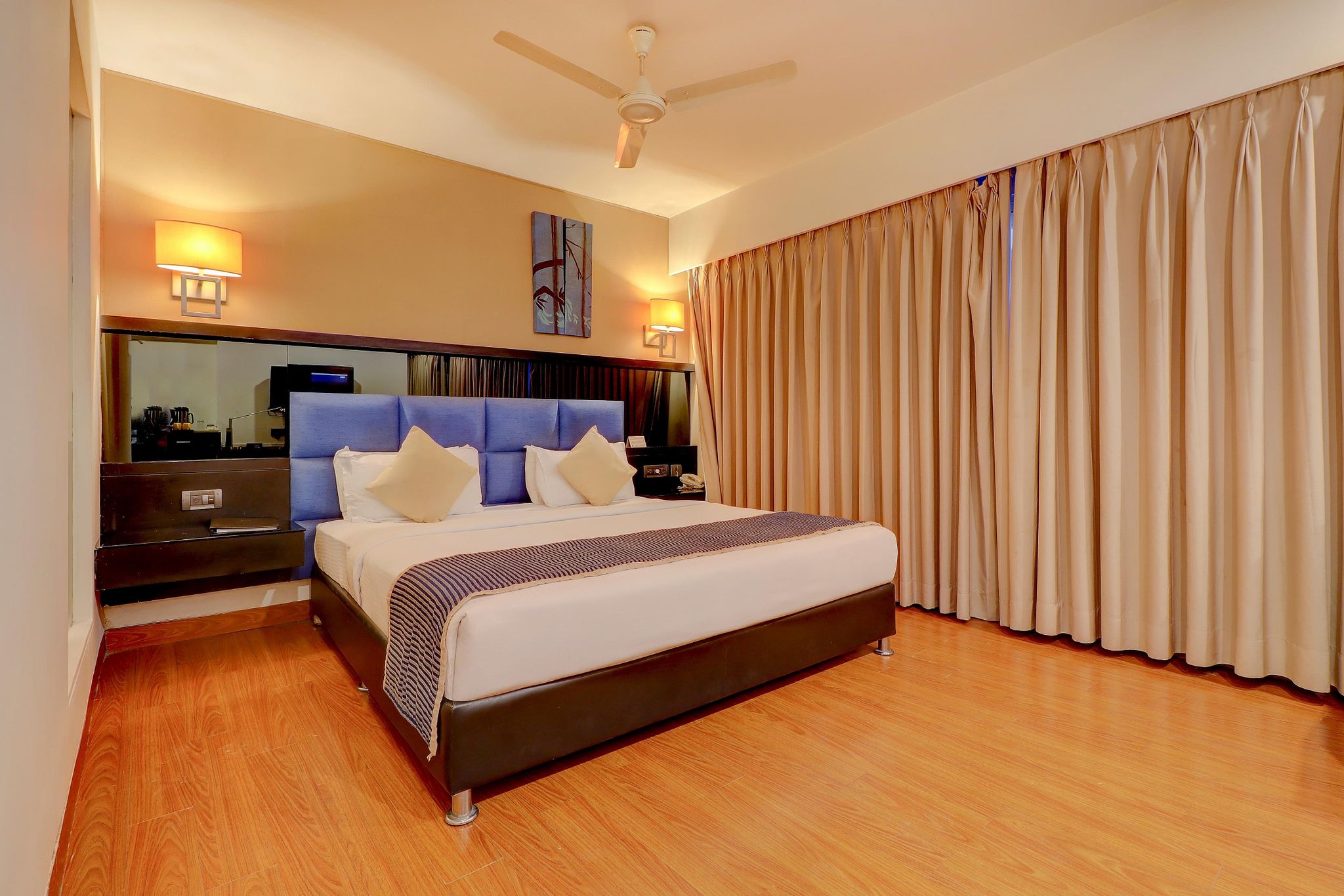 Quality Inn Bez Krishnaa SUPERIOR ROOM 1 KING BED 6
