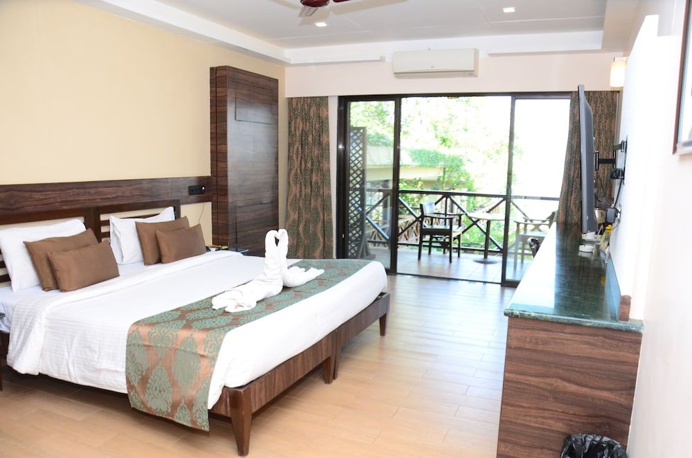 Cottage Room with Mountain View