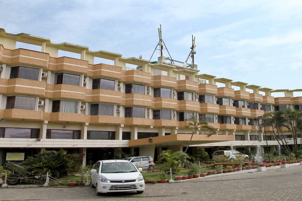 undefined Hotel Grand Samdareeya