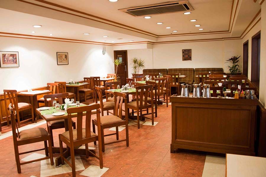 Food & Dining