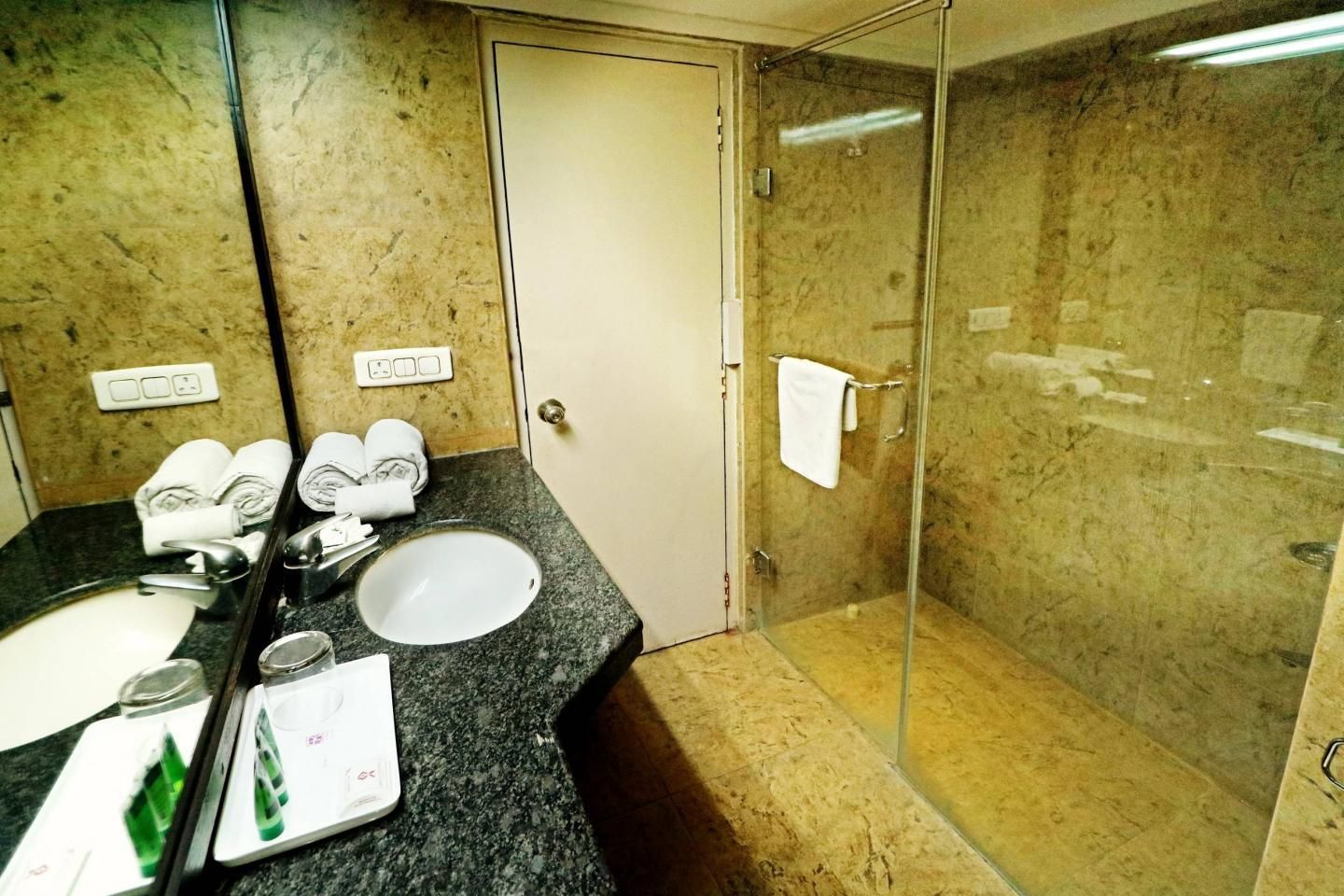 Shree Ram International Deluxe Room 20