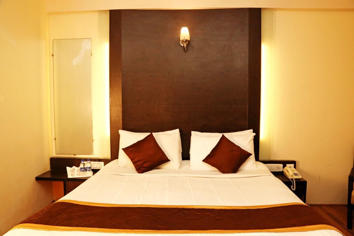 Shree Ram International Deluxe Room 15