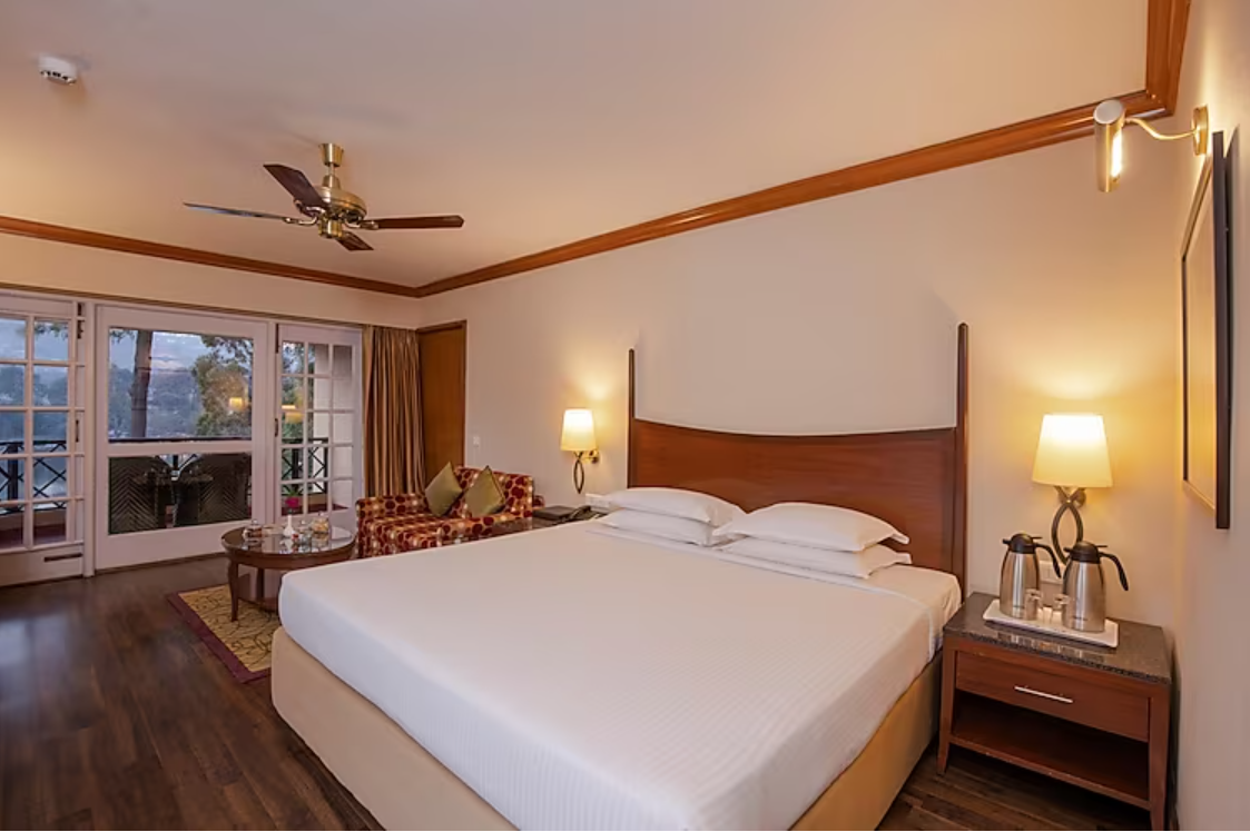 The Carlton Premium Room 2