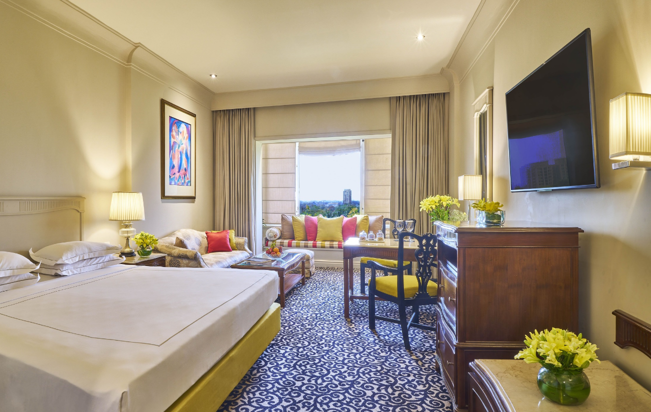 Taj Bengal Taj Club Room with one way airport transfer and club lounge access 3