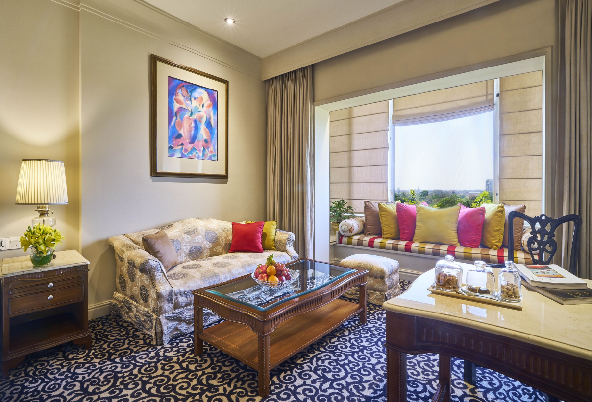 Taj Bengal Taj Club Room with one way airport transfer and club lounge access 5