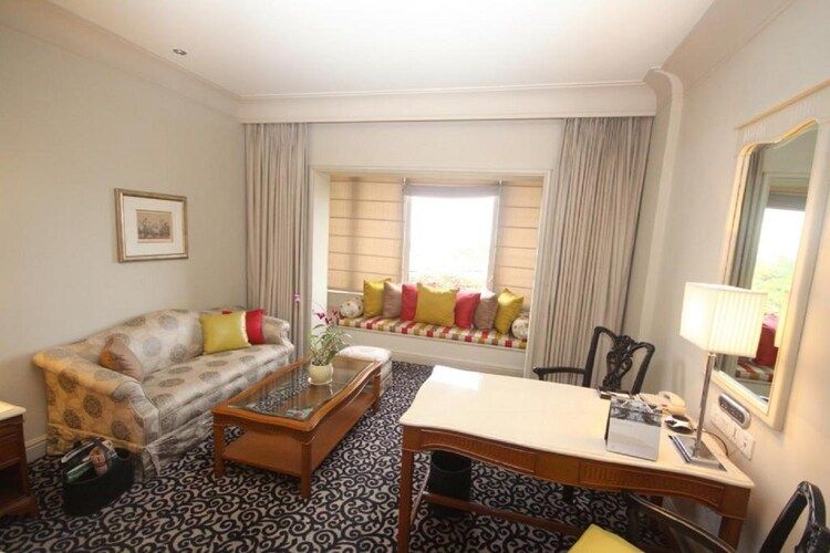Taj Bengal Taj Club Room with one way airport transfer and club lounge access 2