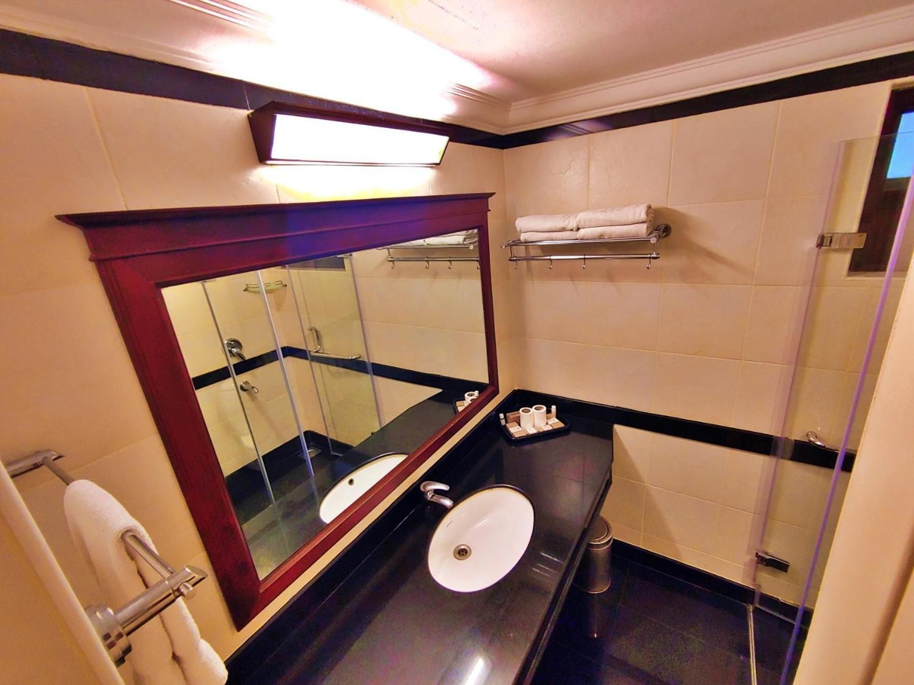 Lakesong Resort Standard Double or Twin Room 10