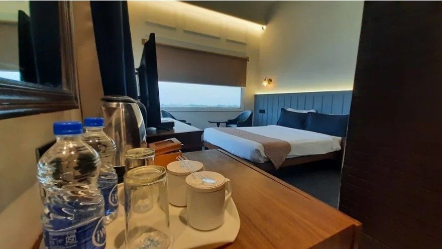 Polo Floatel River Cabin 3