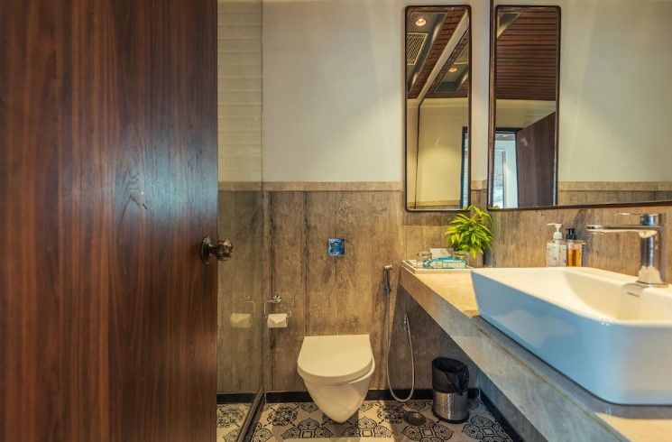 Polo Floatel Heritage Cabin Strand View 2