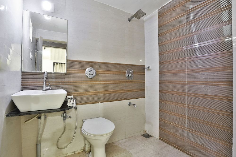 Hotel Sheetal Porbandar NON AC DELUXE ROOM 2