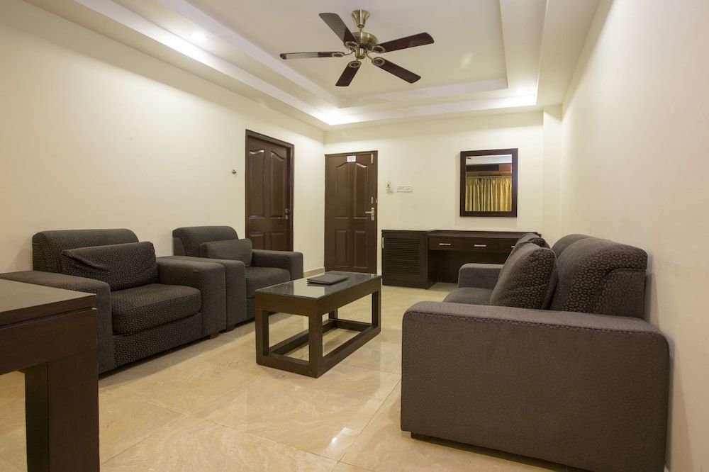 Royal Studio Suite