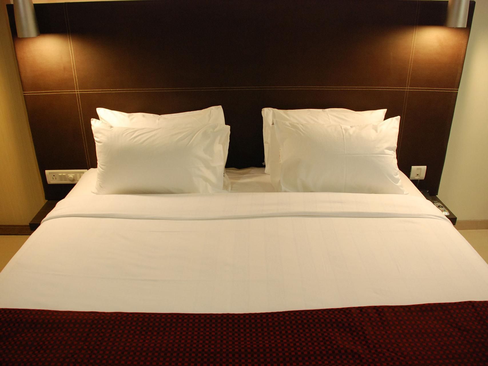 Oriental Residency Classic Room 2