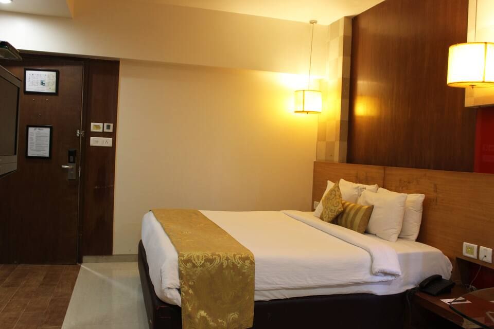 Oriental Residency Classic Room 3