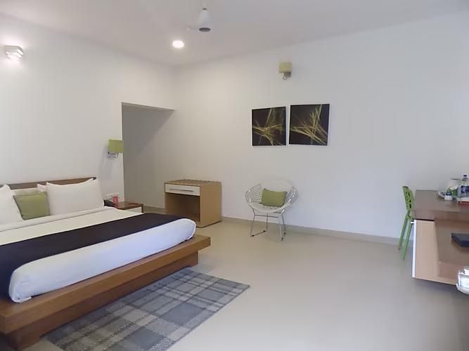 Swiss County Swiss Deluxe without Balcony 2