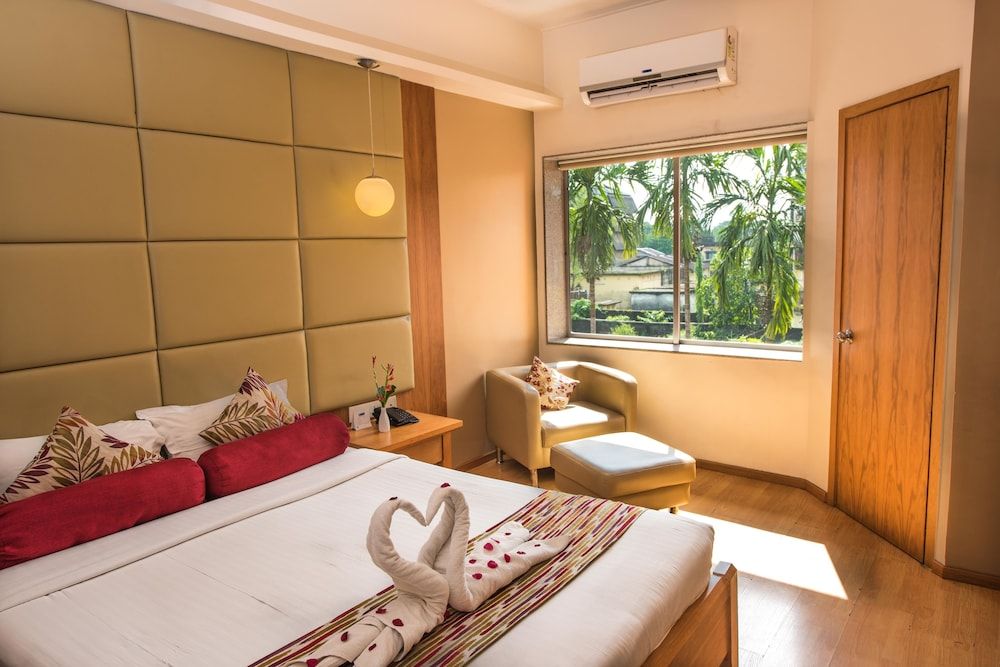 Sinclairs Siliguri  Premier Room 2