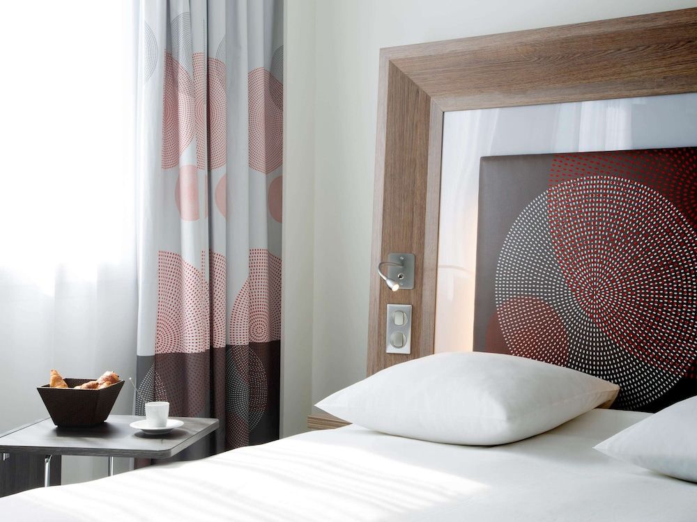 Novotel Marseille Centre Prado Vélodrome Superior Room, 1 Queen Bed 5