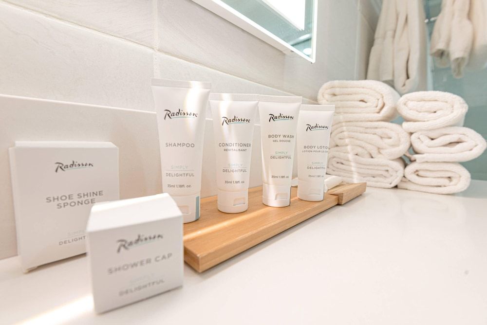 Radisson Hotel Trinidad Standard, 2 Double Beds 6