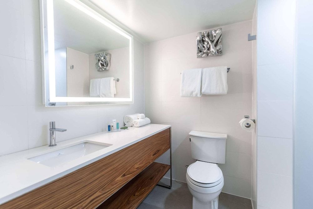 Radisson Hotel Trinidad Standard, 2 Double Beds 7