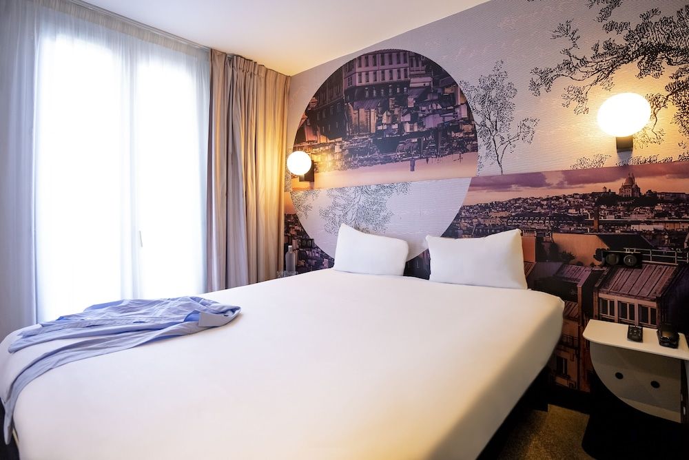 undefined ibis styles Paris Montmartre Batignolles 6