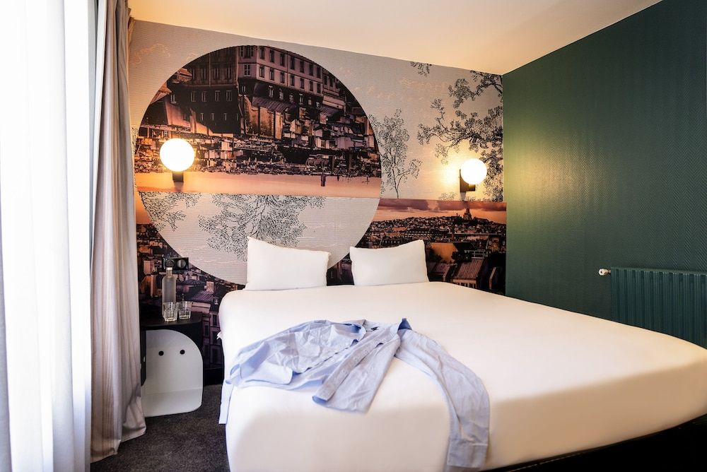 undefined ibis styles Paris Montmartre Batignolles 5