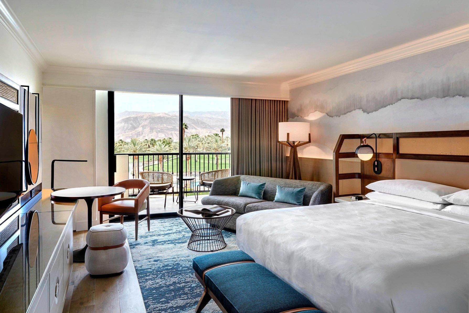 Signature View, Guest room, 1 King, Sofa bed, Pool view, Balcony