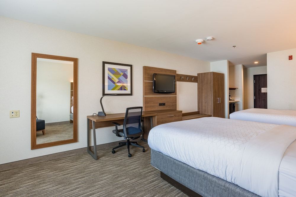 Standard Room, 2 Queen Beds