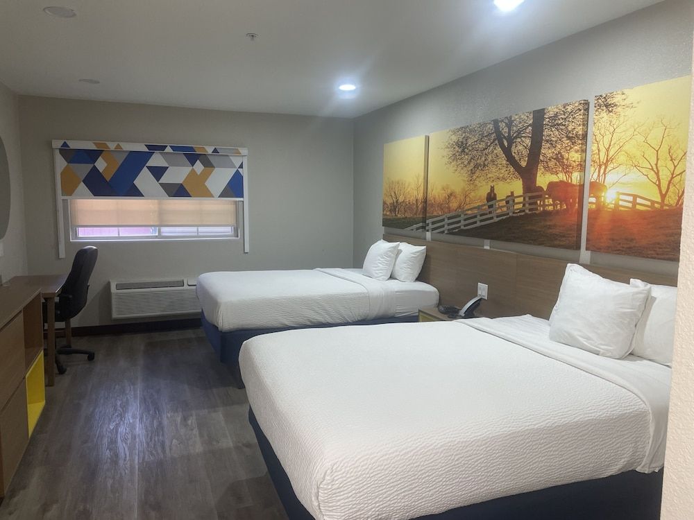 Standard Room, 2 Queen Beds