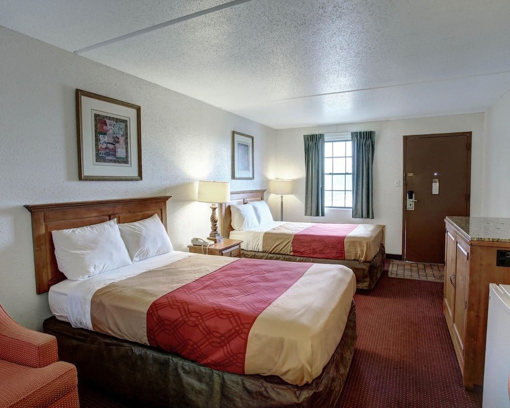 Standard Room, Smoking