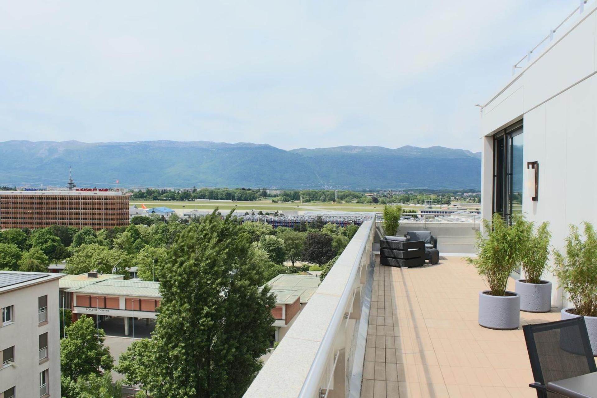 1 Bedroom Suite Mountain View