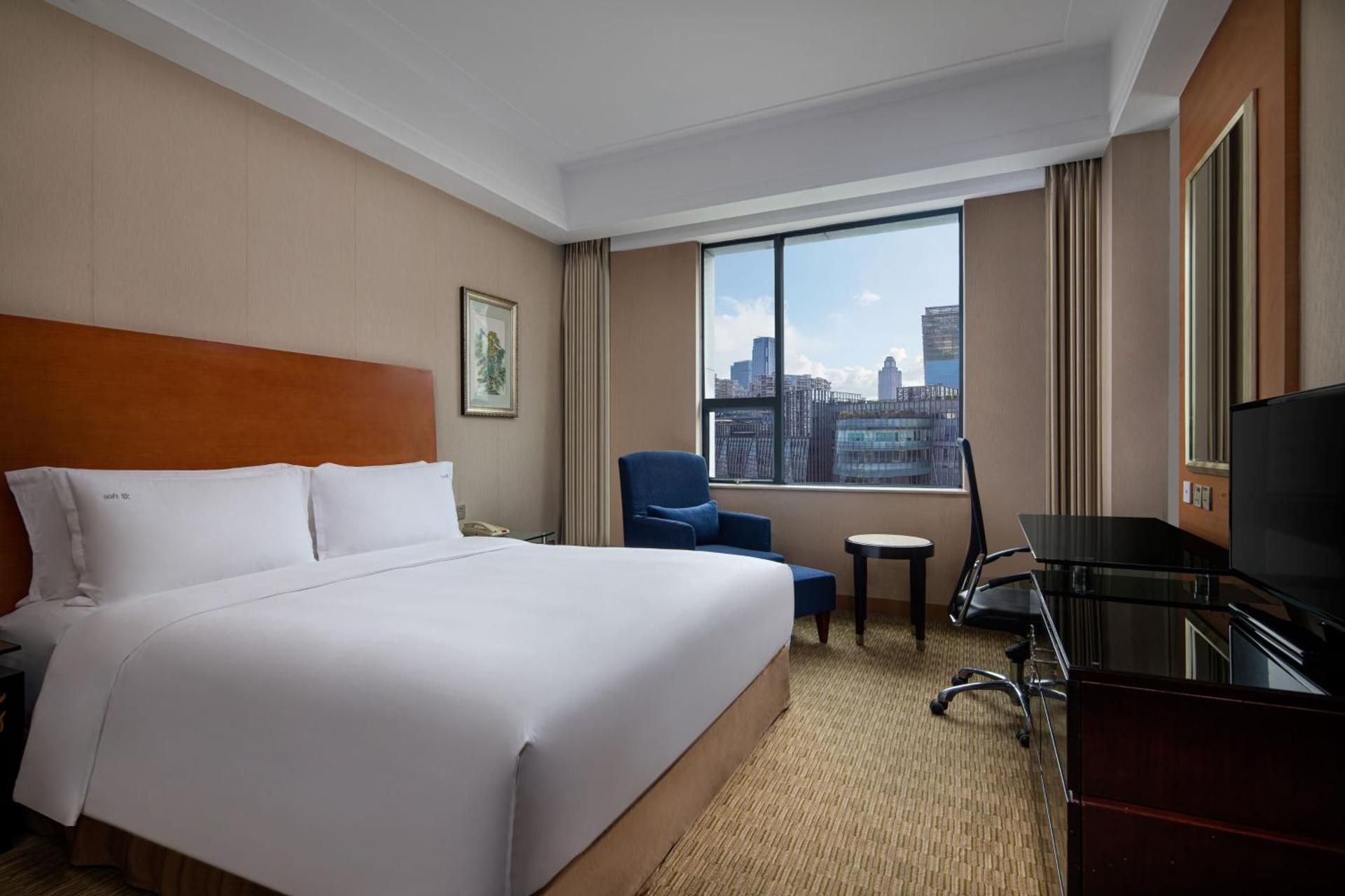 Premium Room with Two Double Beds and One Single Bed