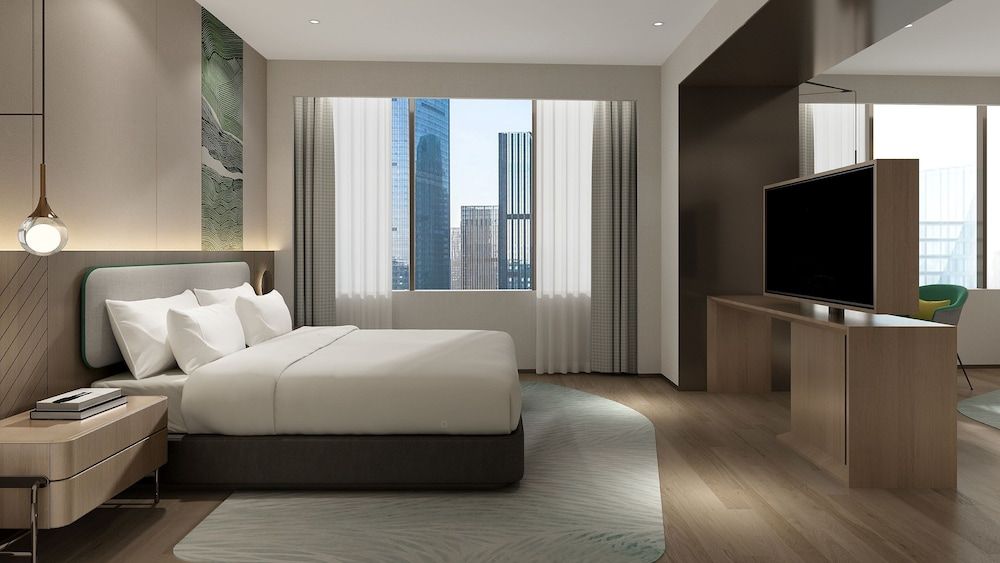 undefined Holiday Inn Shanghai Jing'an by IHG 4