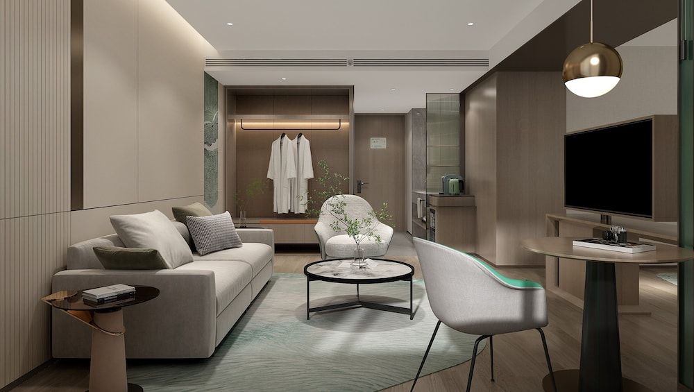 undefined Holiday Inn Shanghai Jing'an by IHG 4