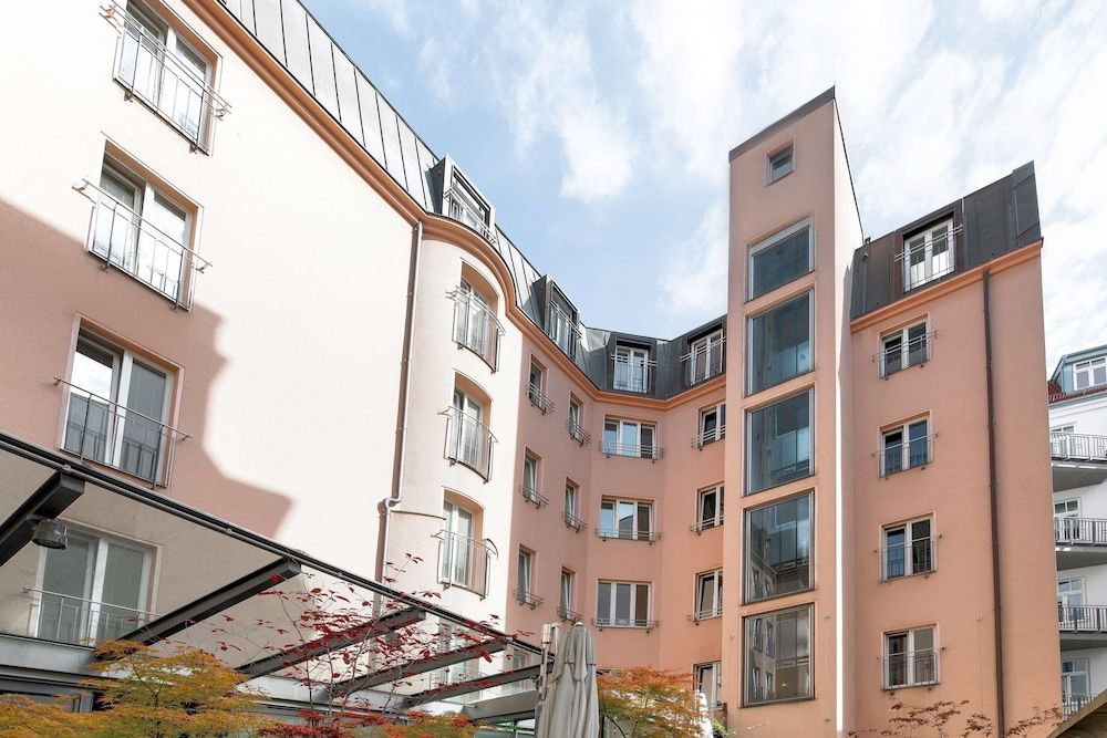 undefined Hotel Bleibtreu Berlin by Golden Tulip 2