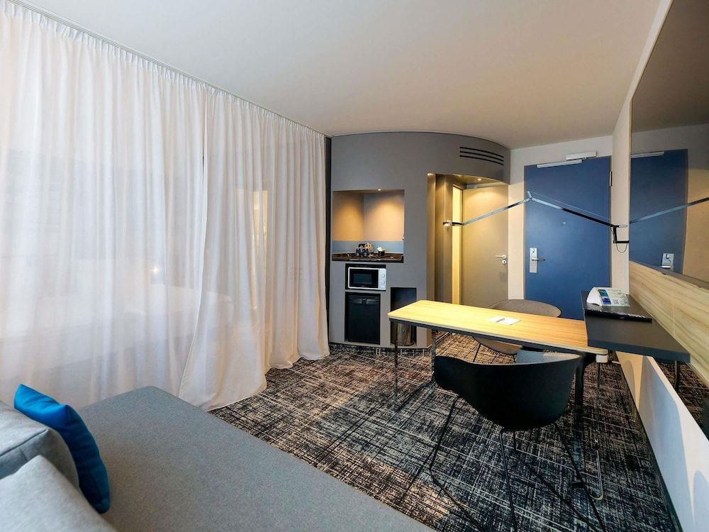Novotel Suites Berlin City Potsdamer Platz Standard Suite, 1 Double Bed with Sofa bed, Kitchenette 9