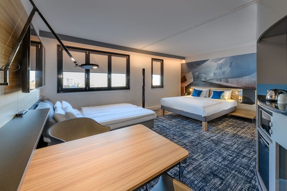 undefined Novotel Suites Berlin City Potsdamer Platz 10