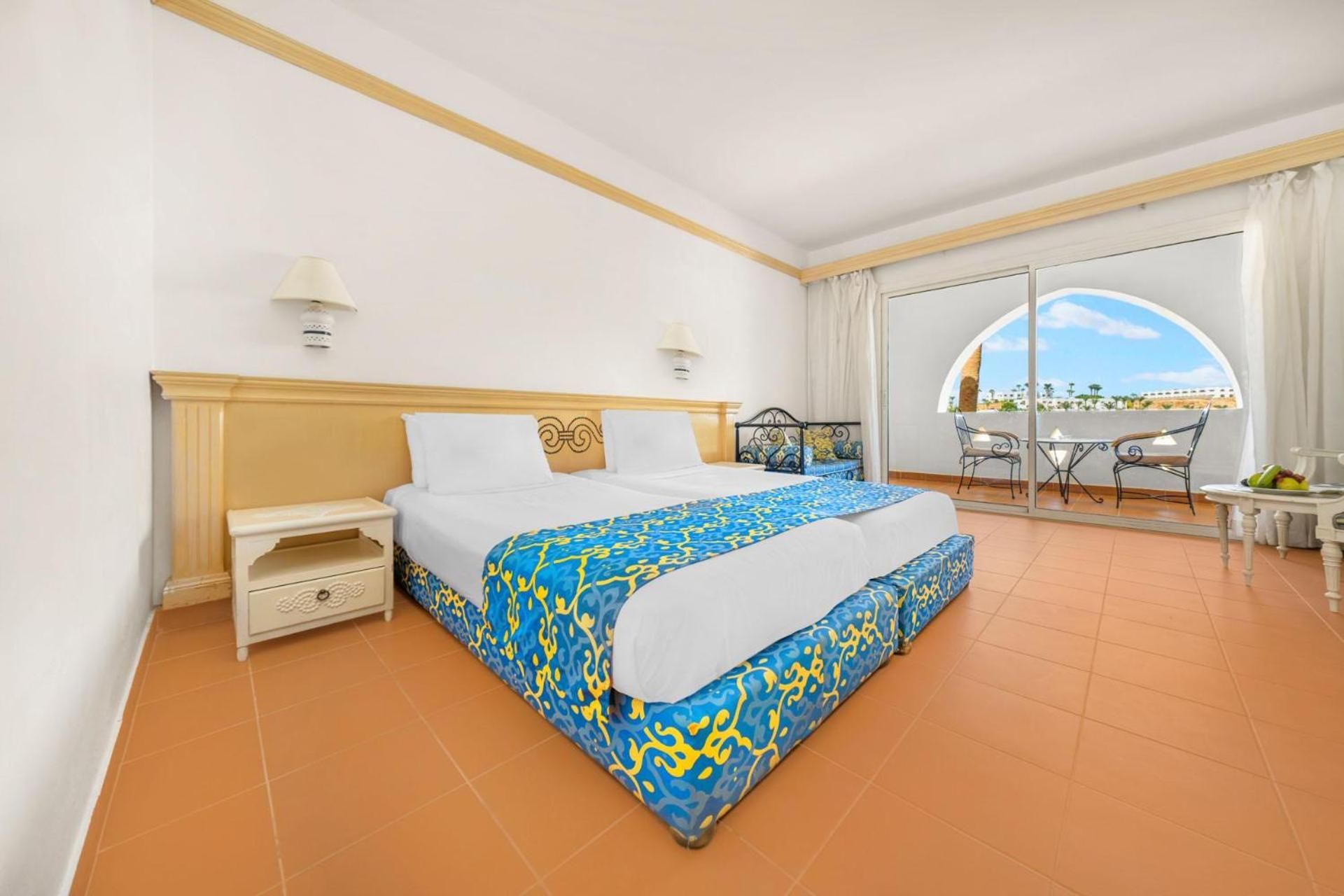 Kings Lake Sea and Lake View Queen or Twin Room