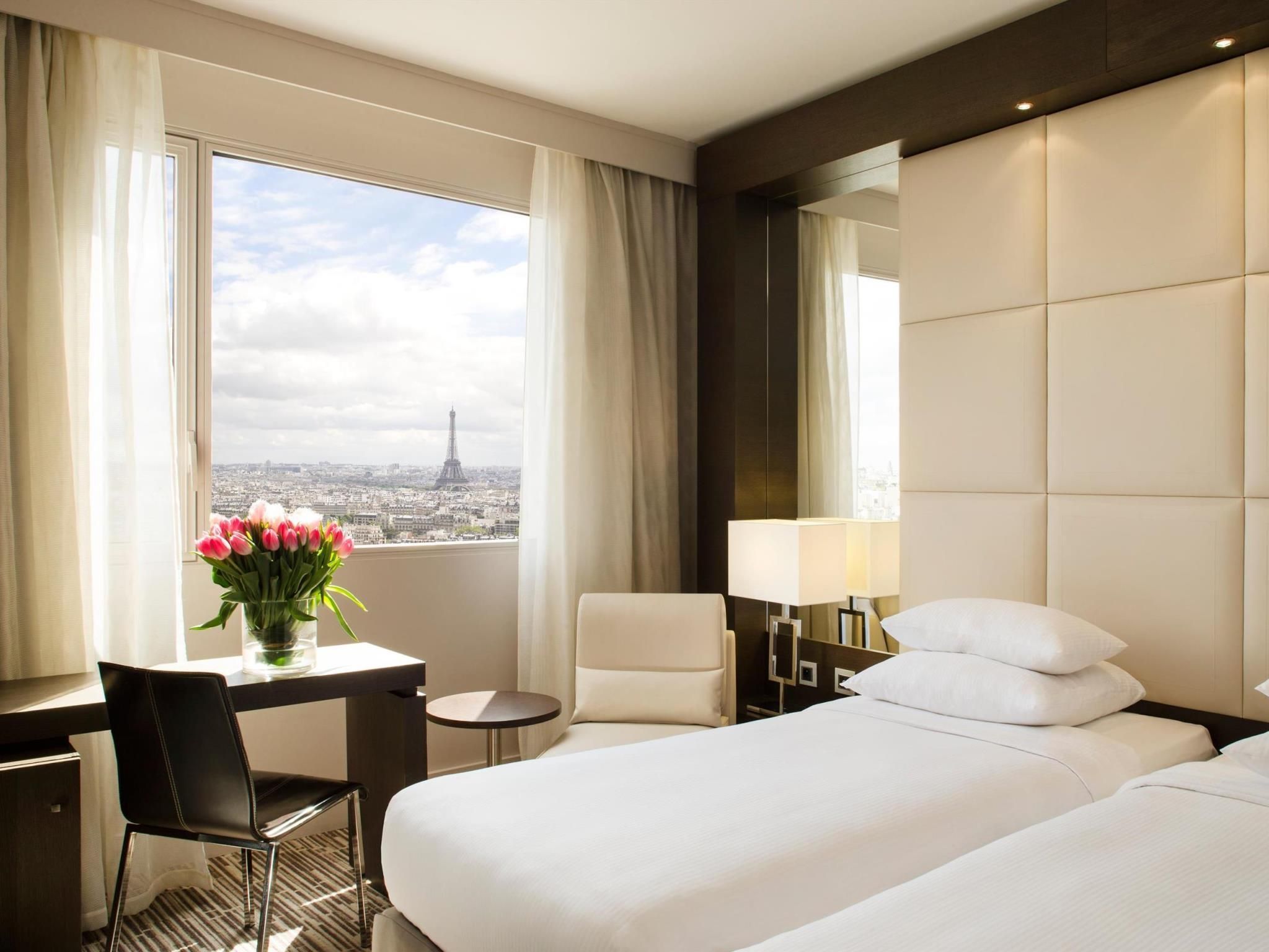 undefined Hyatt Regency Paris Etoile 9