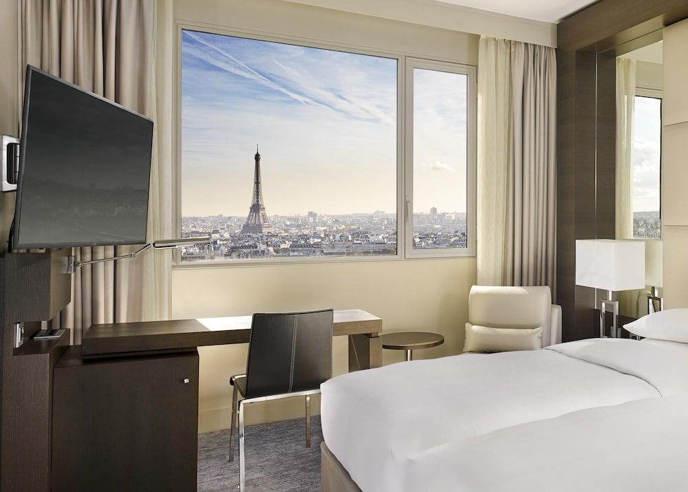undefined Hyatt Regency Paris Etoile 8
